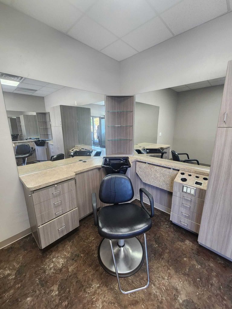 escape salon studios appleton interior 768x1024